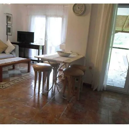 Beautiful Maisonete In Lagonisi מלון