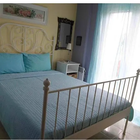 Beautiful Maisonete In Lagonisi מלון 3*