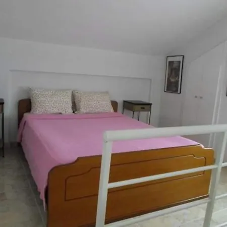 Beautiful Maisonete In Lagonisi מלון